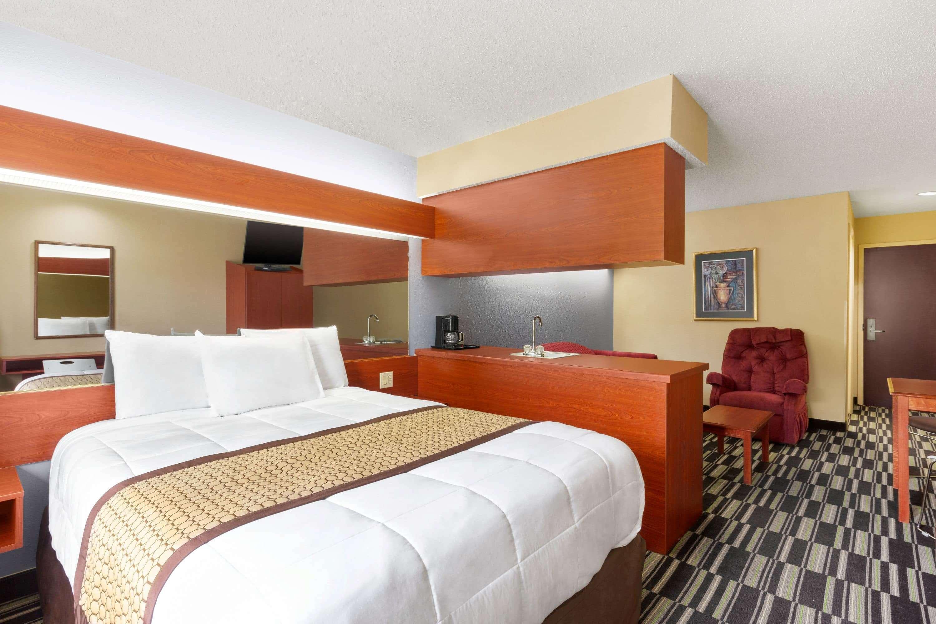 Microtel Inn & Suites By Wyndham Thomasville Exterior foto