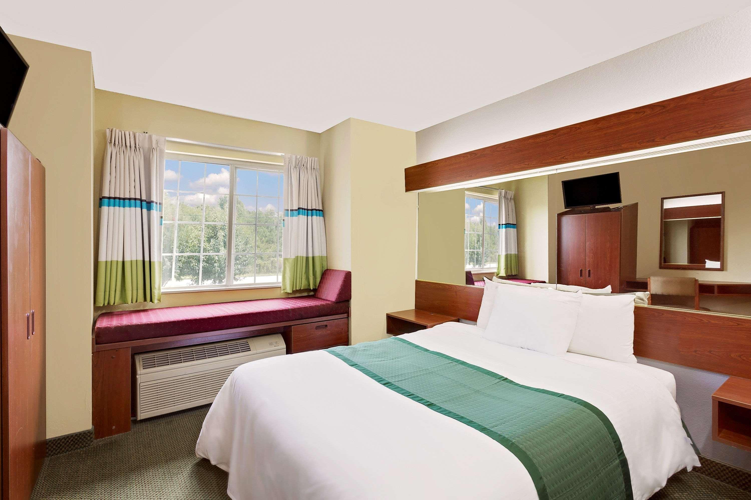 Microtel Inn & Suites By Wyndham Thomasville Exterior foto